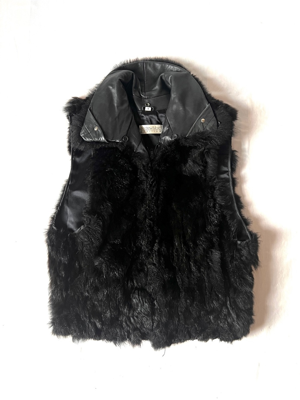 Andrew Marc Addition Opossum fur black vest leather collar New Zealand Vintage S